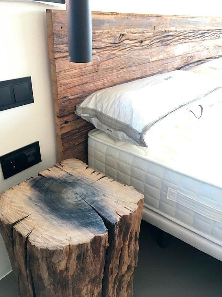 Decoración con muebles en madera de batea en Barbanza